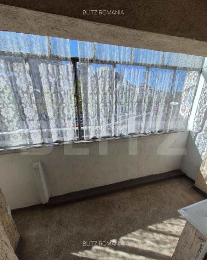 Apartament 4 camere de vanzare Deva, Bulevardul Decebal - 12
