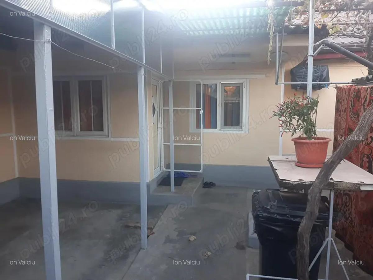 Vand casa 79000 euro - 2