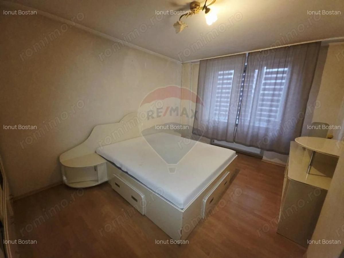 Apartament cu 4 camere de vanzare in zona Calea Romanului - 9