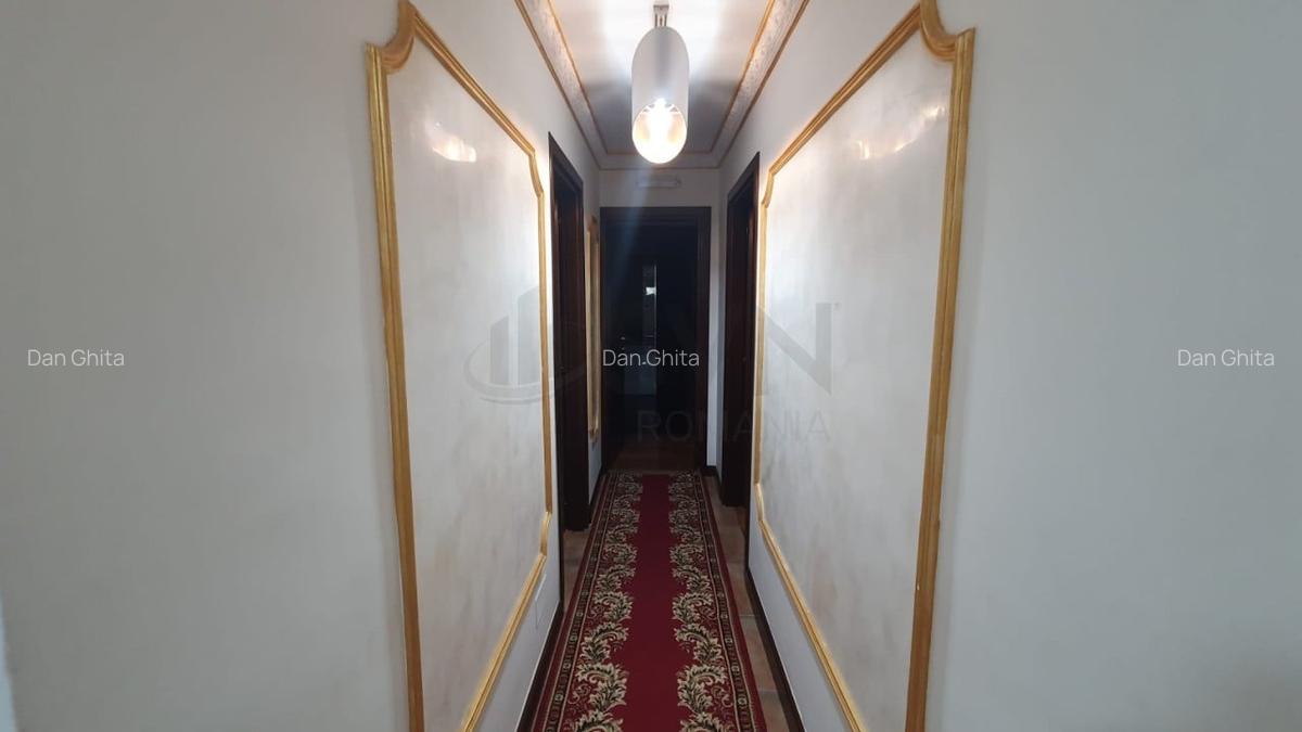 Apartament cu 4 camere decomandat în Băneasa - 9
