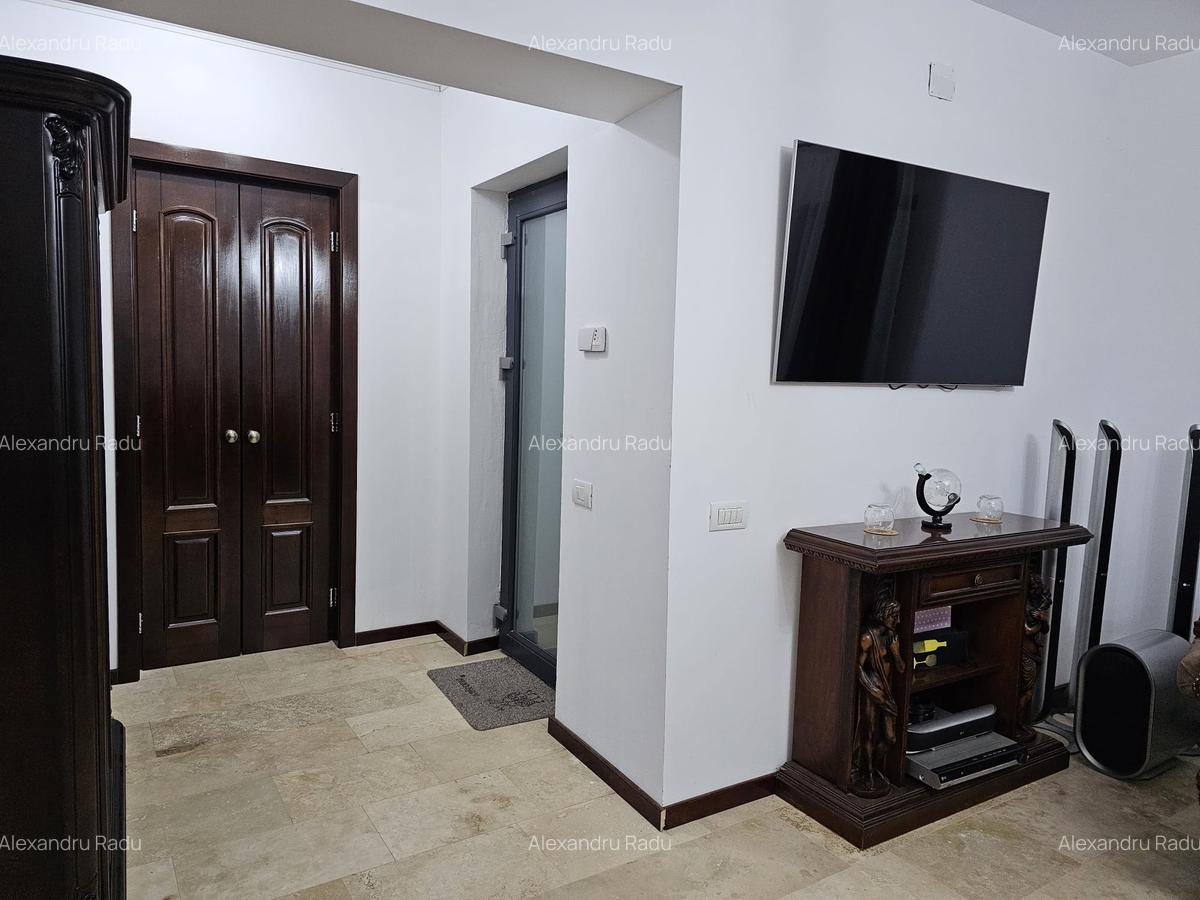 Vila individuala P+1 cu 4 camere - 3 bai, Teren 566 mp - 8