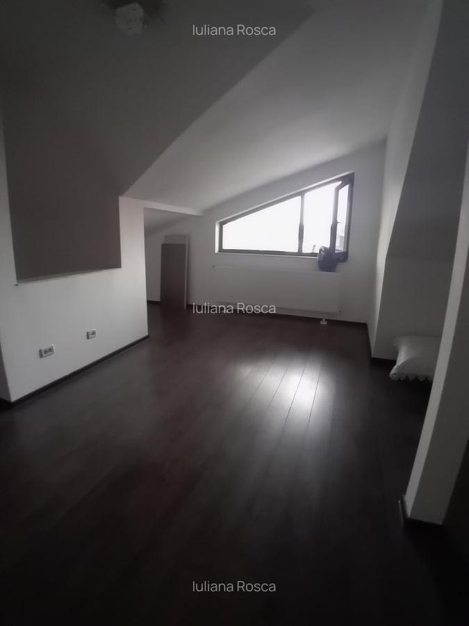 Casă cu 4 camere în Valea Adâncă - 20