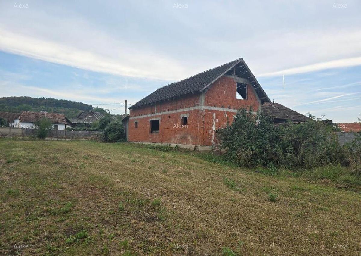 Casa loc SUMUGIU , sc 200 mp , parte veche si noua, ter 2670, sosea - 12