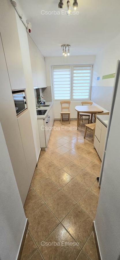 Apartament cu 3 camere decomandat în Semicentral - 2