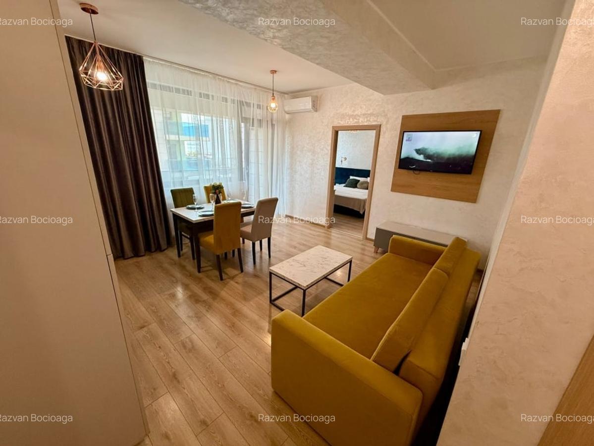 Statiunea Mamaia Central-apartament 4 camere deosebit - 1
