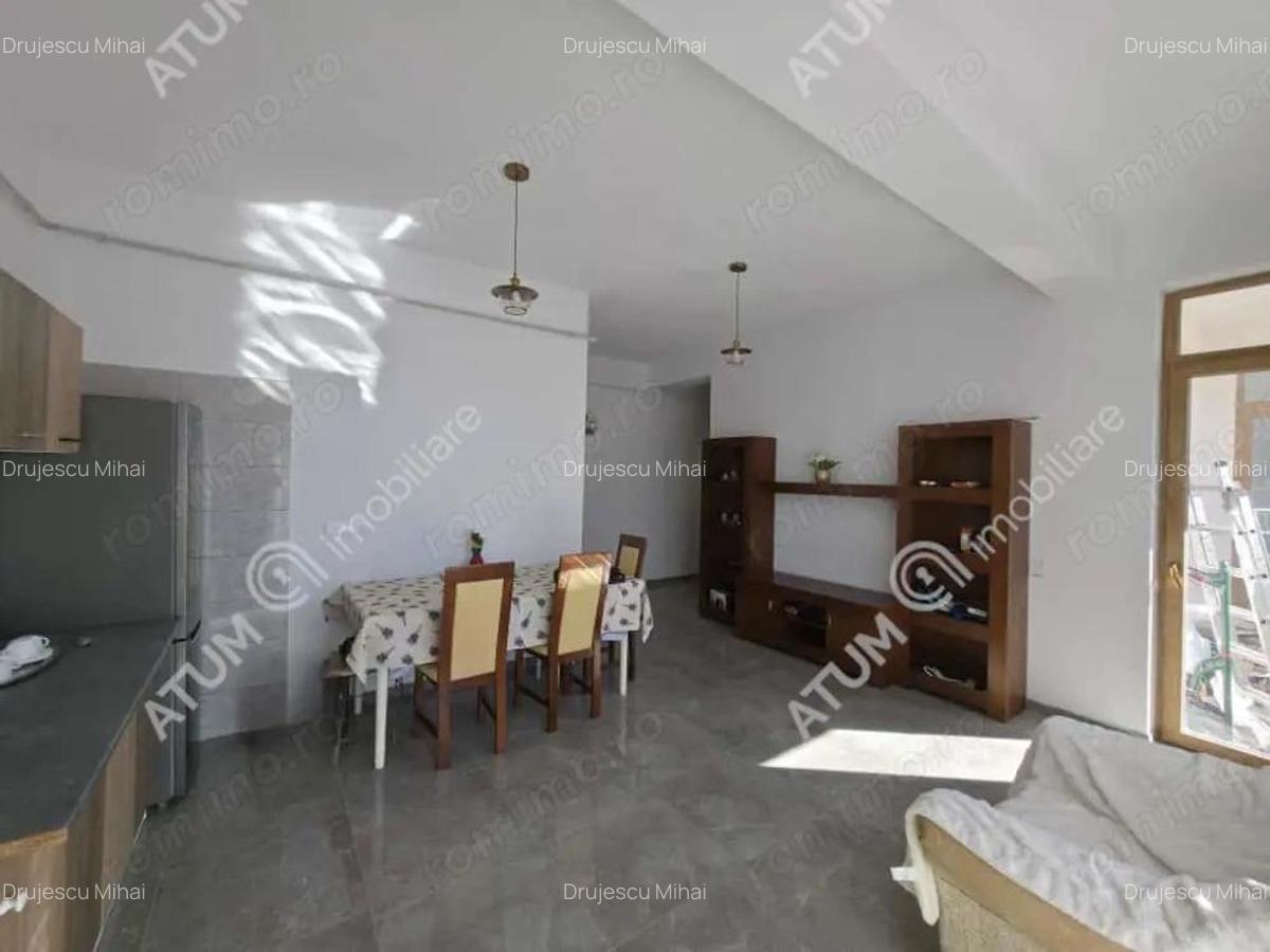 Apartament cu 3 camere si balcon in zona Shopping City Selimbar Sibiu - 1