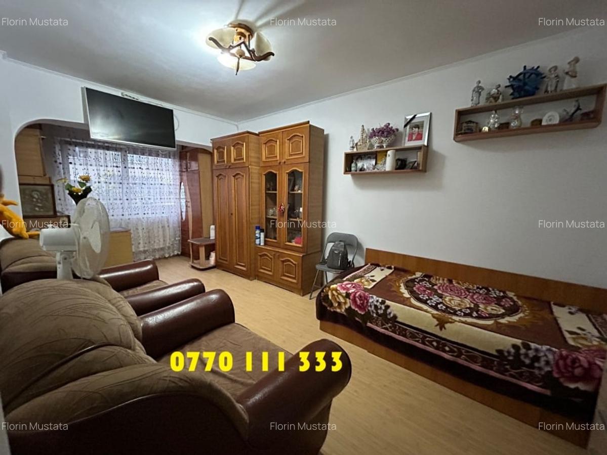 Etaj 1, Garsoniera mobilat utilata, zona Bariera. - 1