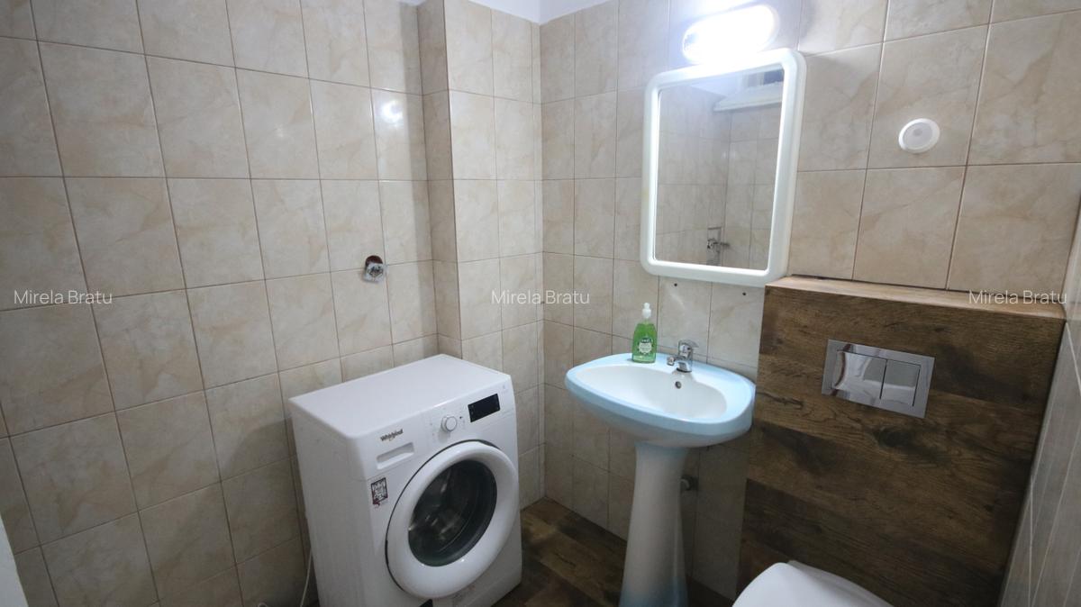 Inchiriere apartament in vila,la cca 300 m de UVT,bd.Mihai Viteazul - 12