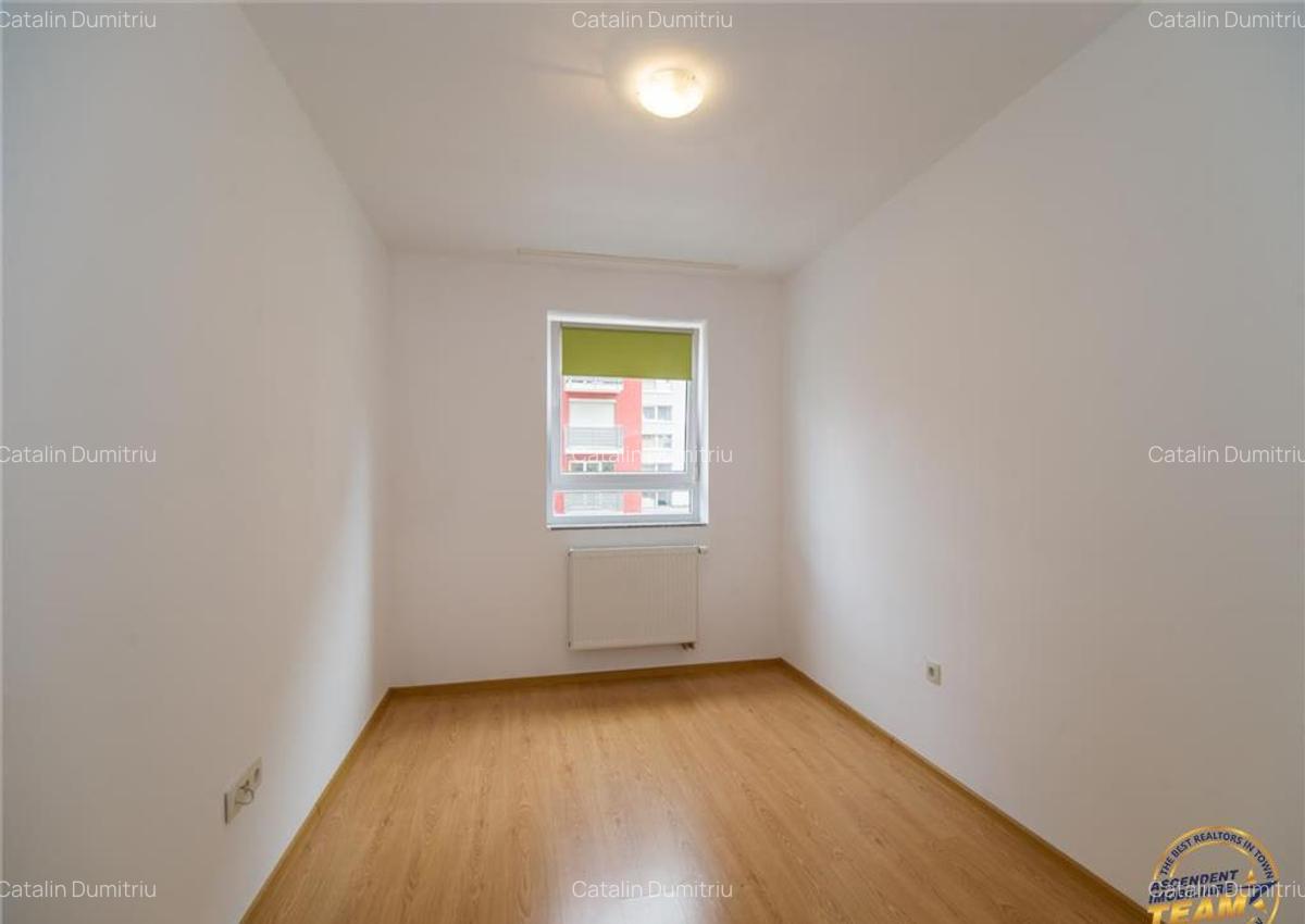 Proprietate luminoasa,doua terase,etaj1,loc parcare,Avantgar - 11