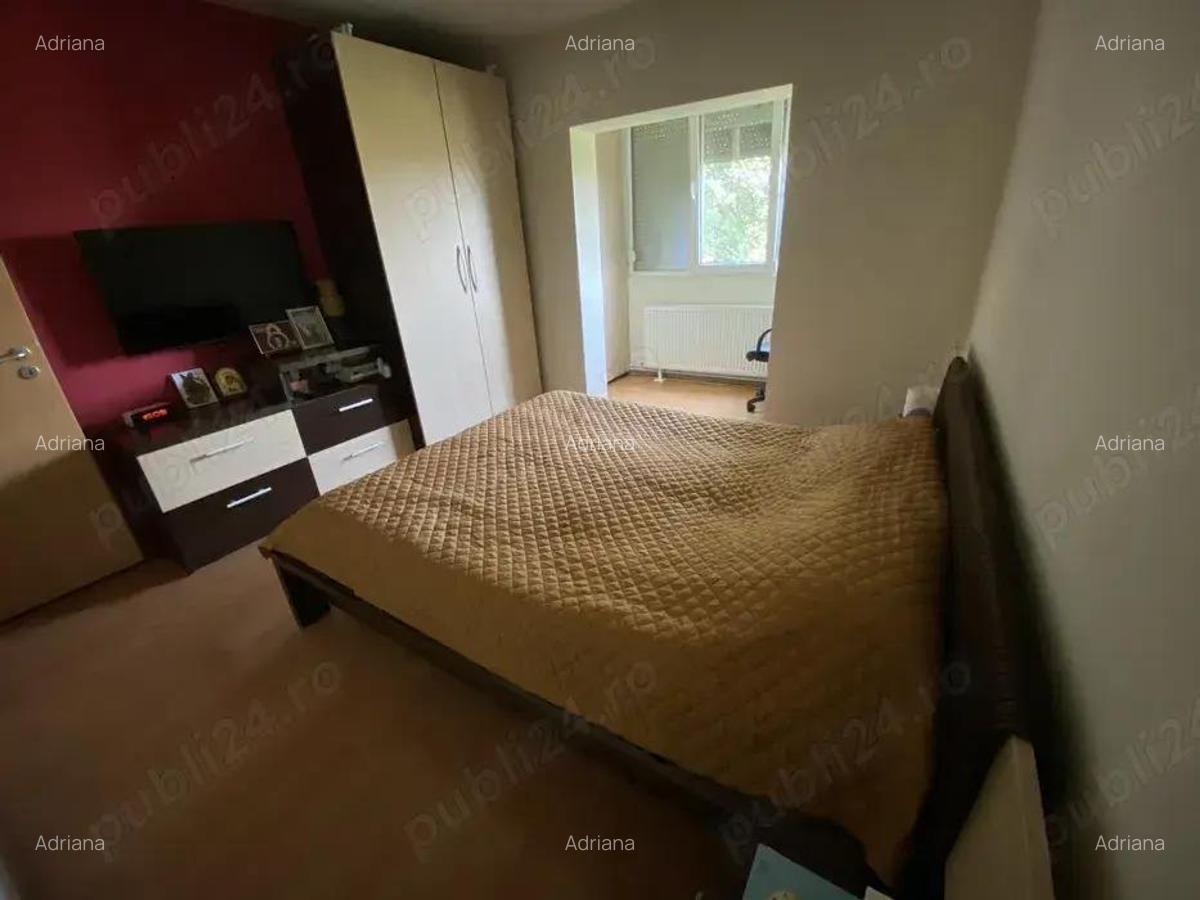 Apartament 3 camere Lipovei decomandat etaj 3 amenajat centrala proprie - 4
