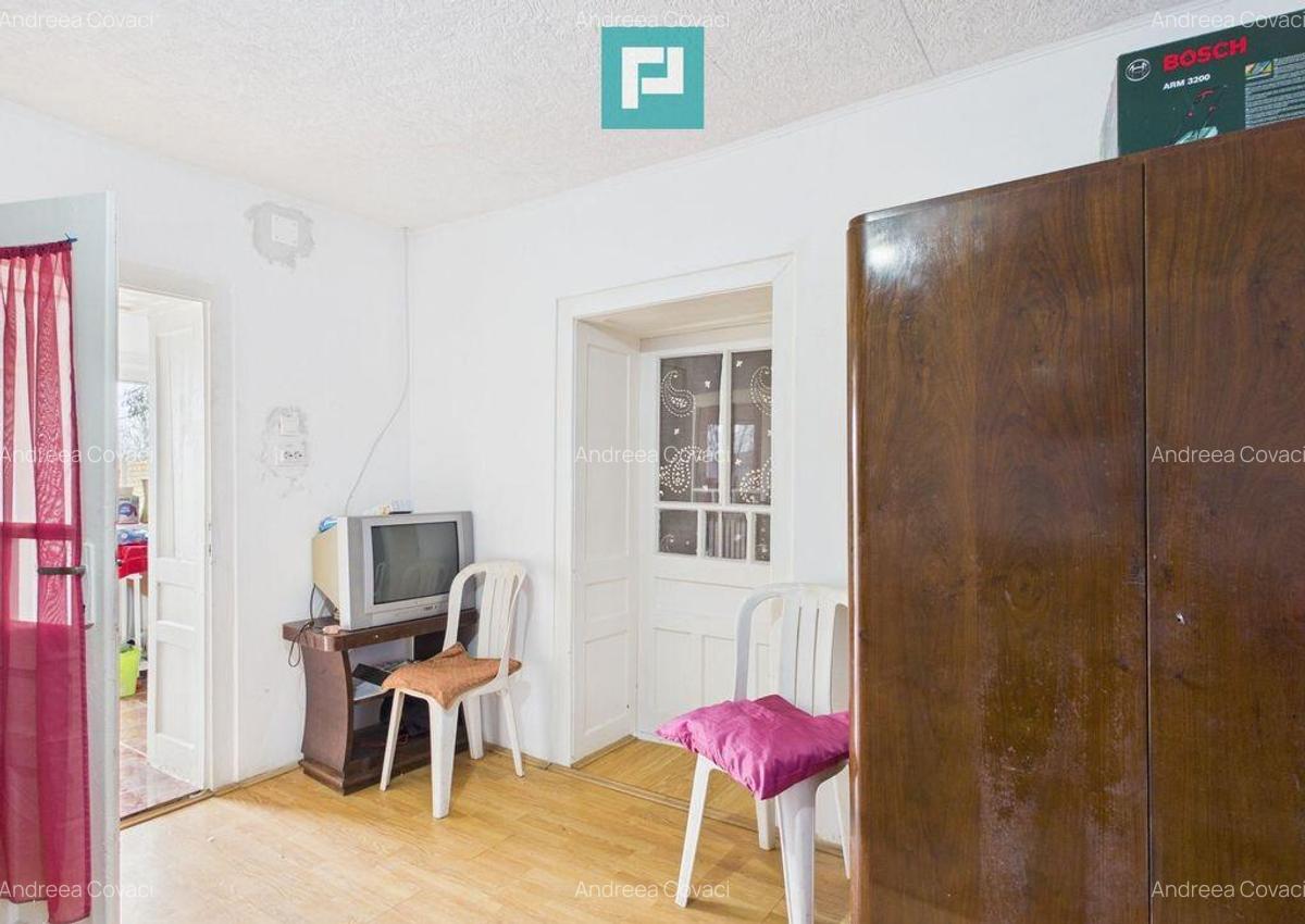 Casa de vanzare la grani?a - 4