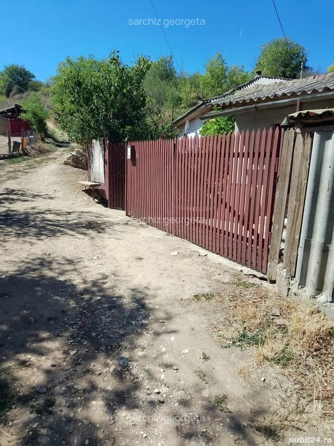Vind casa la tara - 2