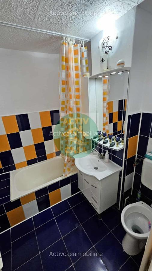 Apartament 3 camere, zona Piata Mare - 2