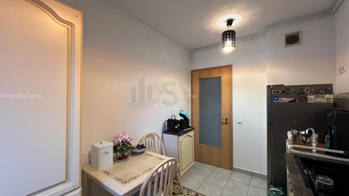Apartament cu 3 camere decomandat în Doamna Ghica - 12