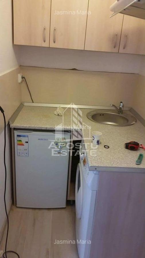 Garsoniera in zona Complexului Studentesc, etaj intermediar - 3
