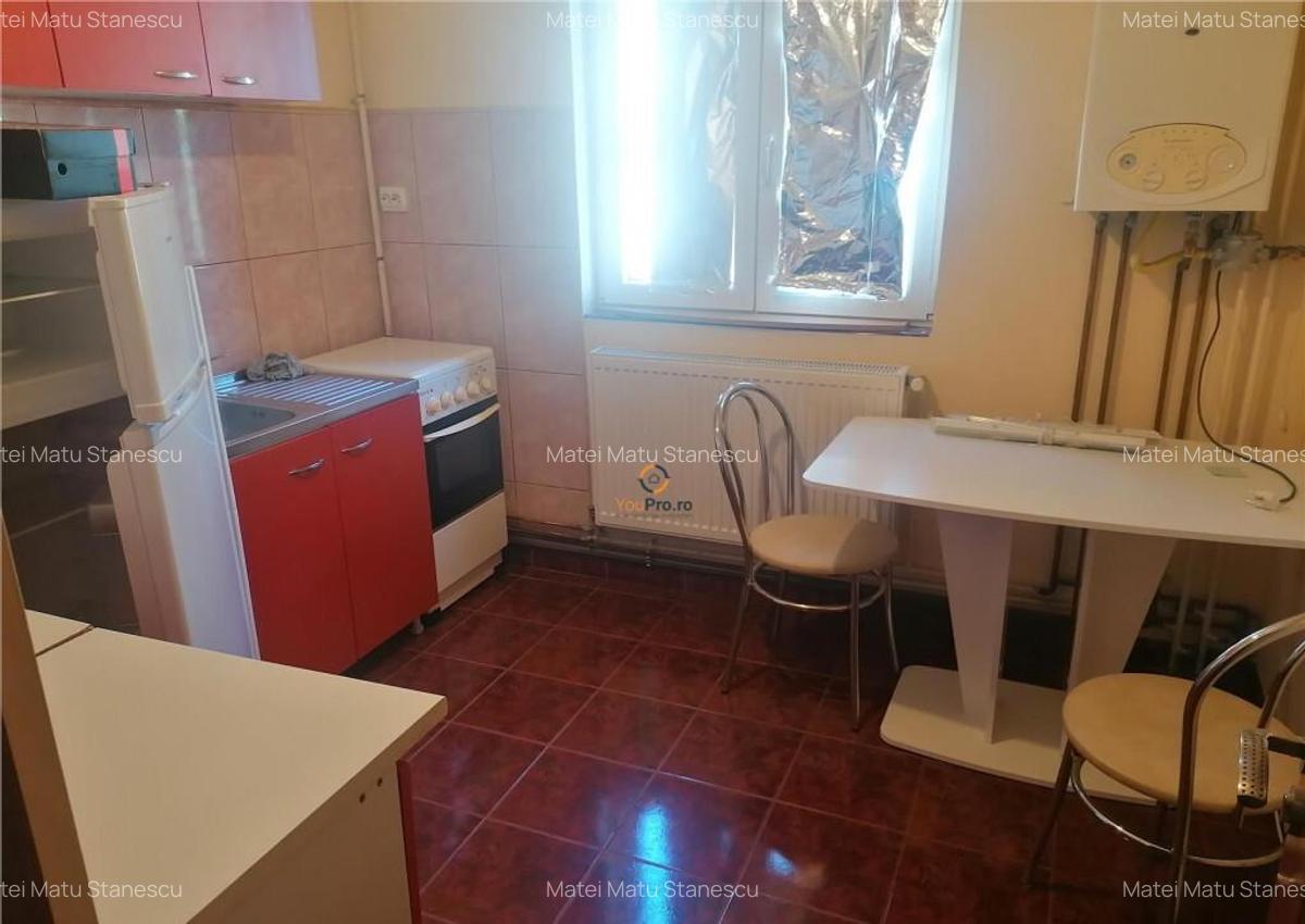 Decomandat cu Centrala Proprie - 1