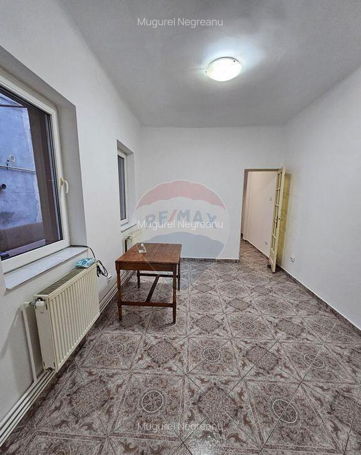 Apartament 2 camere in Vila + magazie 8 mp - sector1 - 4