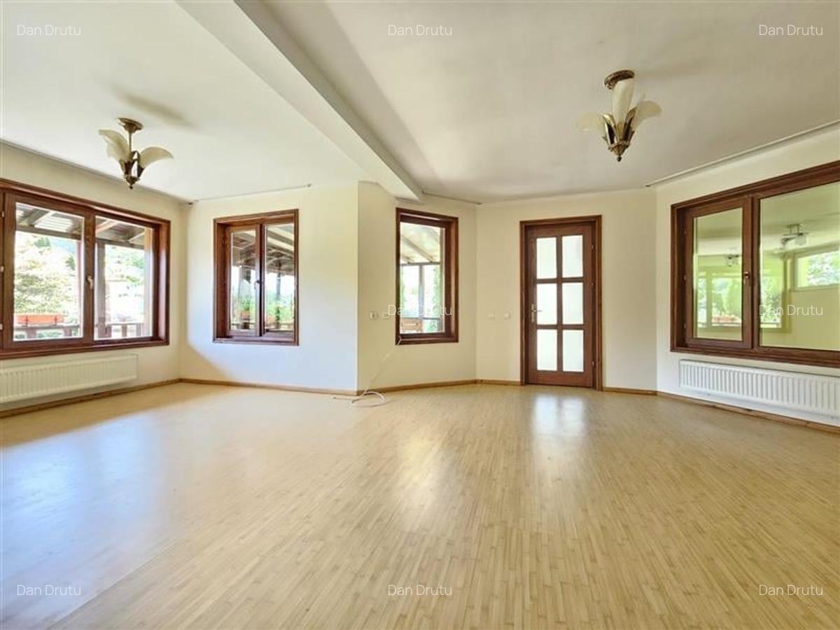 Casa Garleni cu 2000 mp teren intravilan - 2