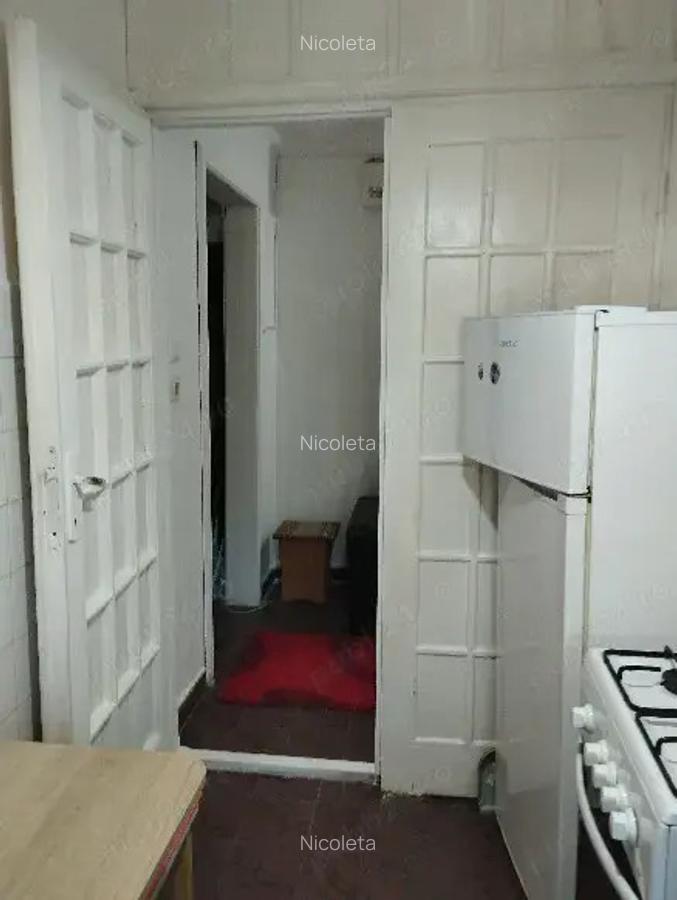 Proprietar, inchiriez apartament ccu 1 camera, 35 mp - 8