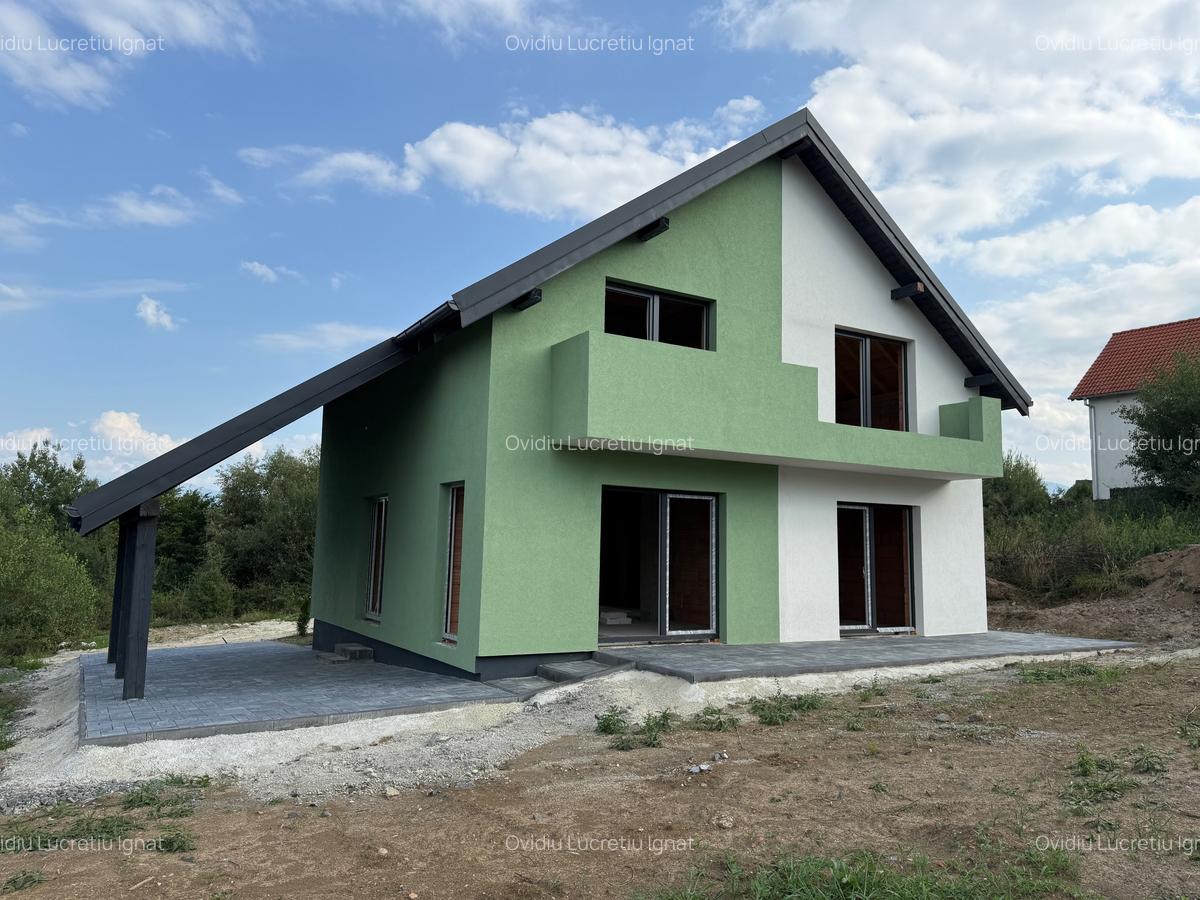 Casa individuala moderna cu 5 camere si 504 mp de curte in Selimbar - 4