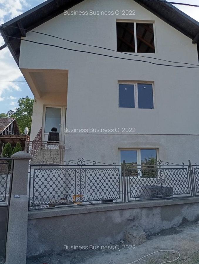 Casa familiala de vânzare în Suceagu! - 1