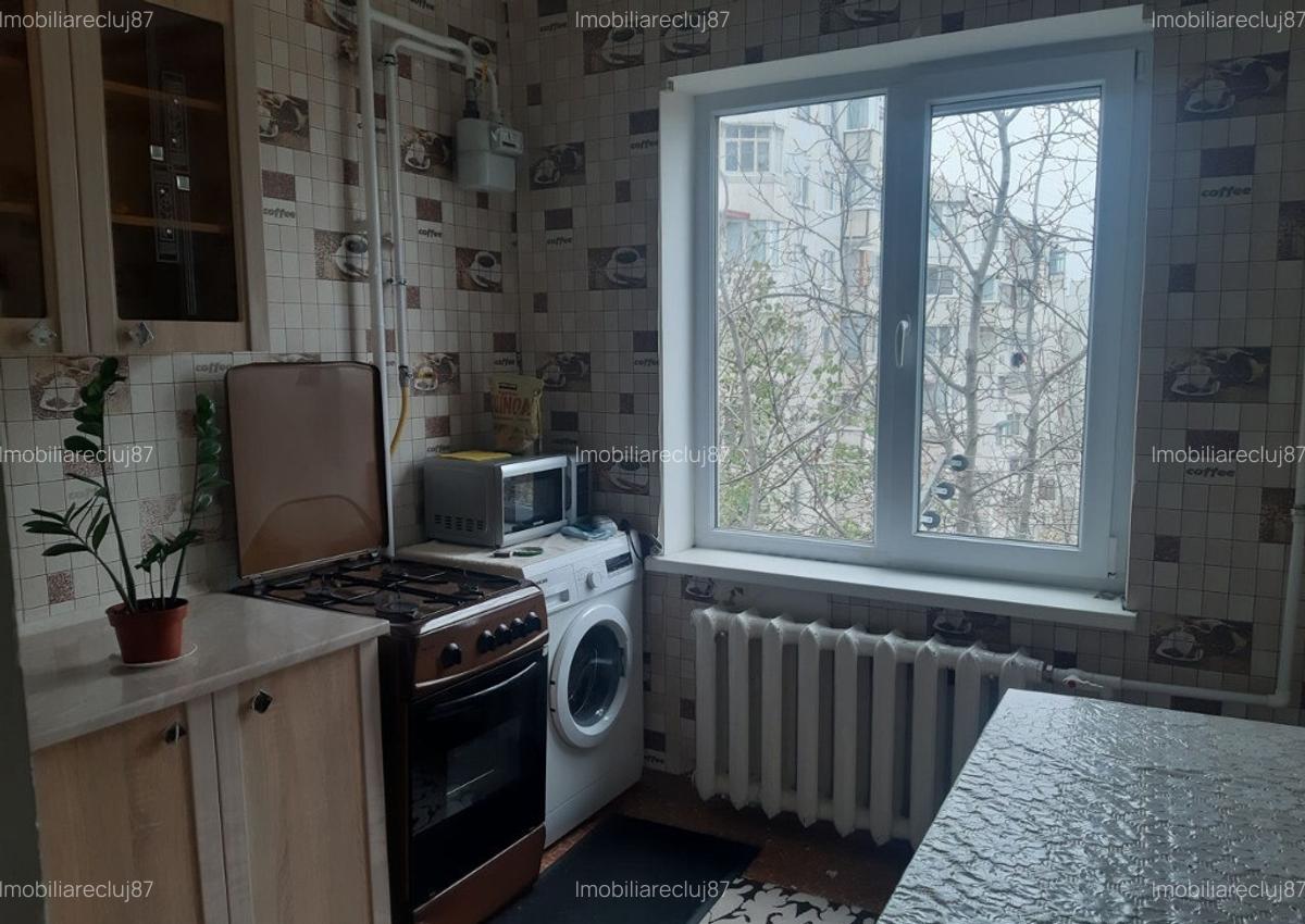Inchiriez un apartament cu 1 camera in zona Semi-Centrala - 3