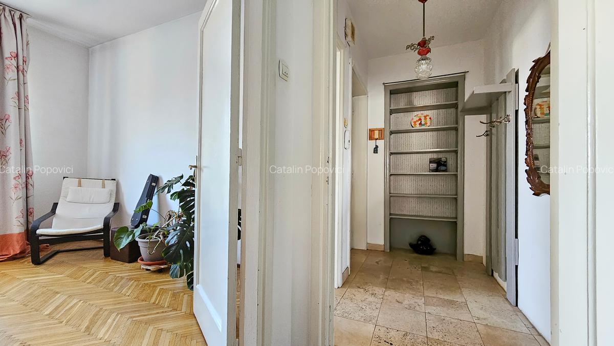 Apartament 3 camere Hala Traian zona linistita - 3