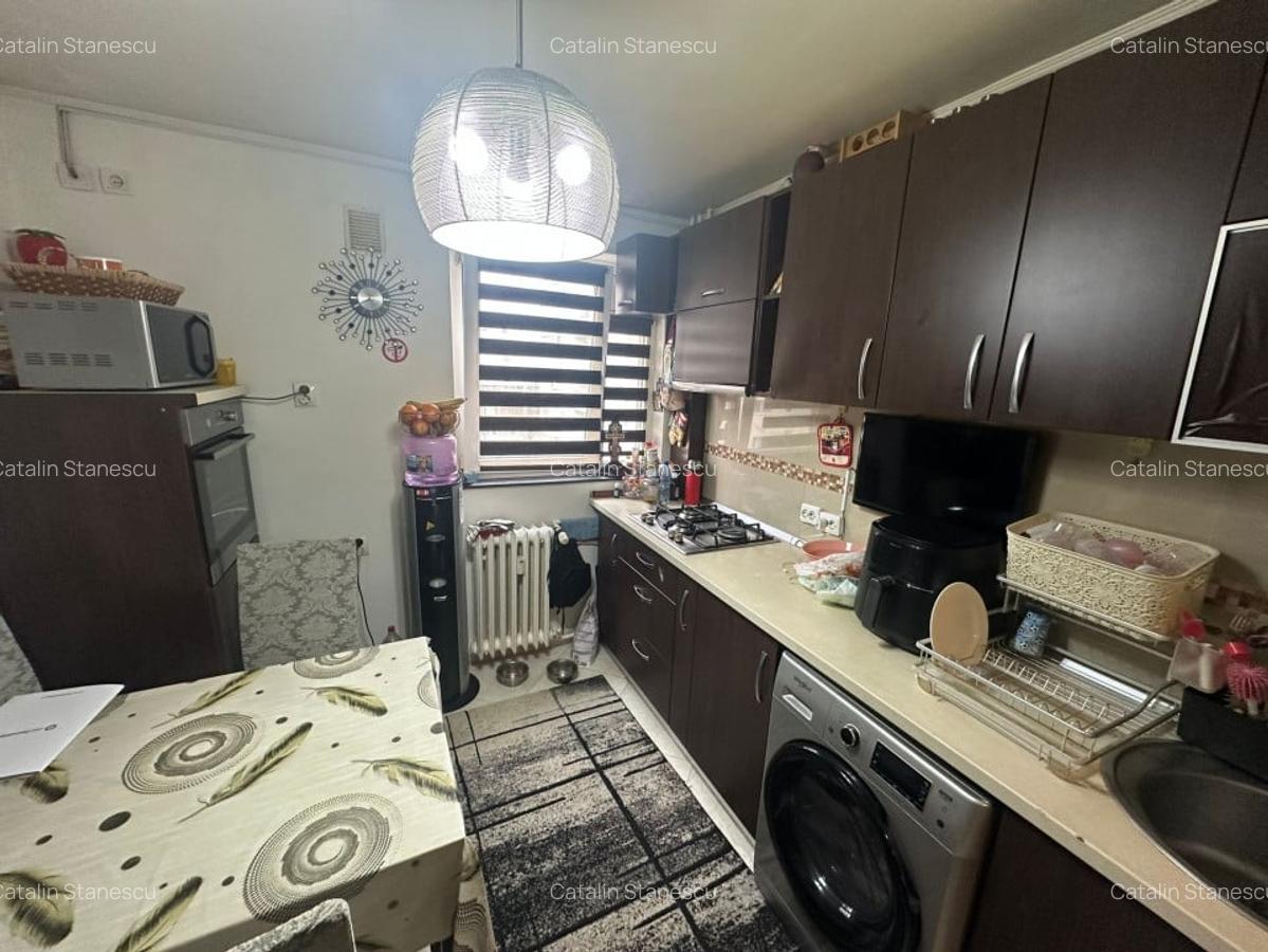 Apartament cu 3 camere semidecomandat în P-ța Muncii - 5