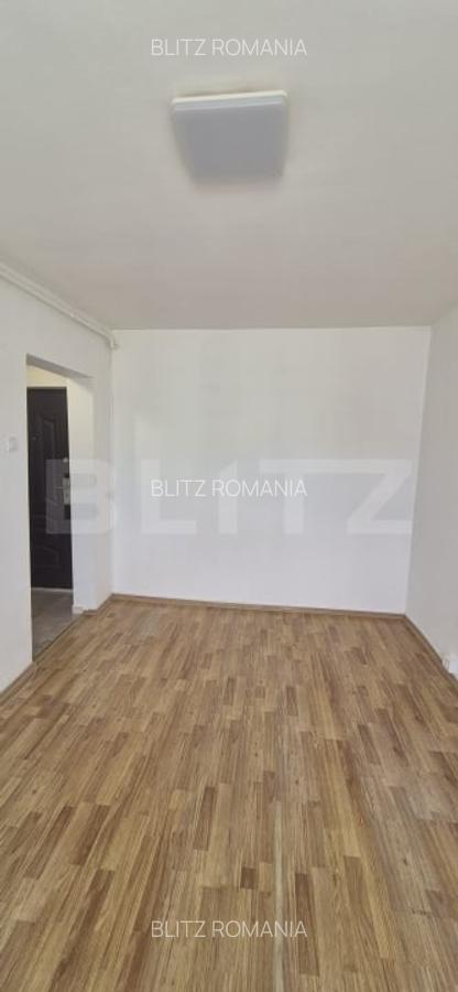 Garsoniera renovata, 23 mp, zona Bartolomeu - 2