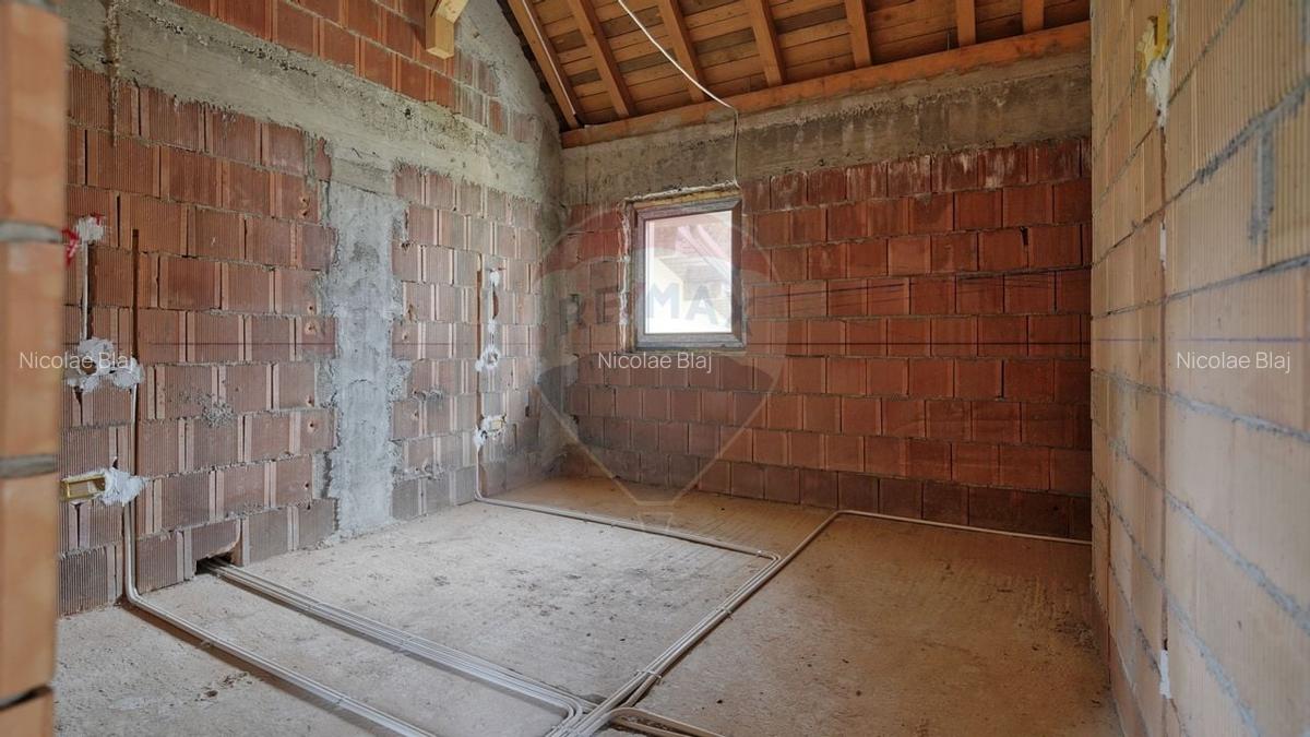 Casa / Vila cu 6 camere de vanzare in Predeal - 21