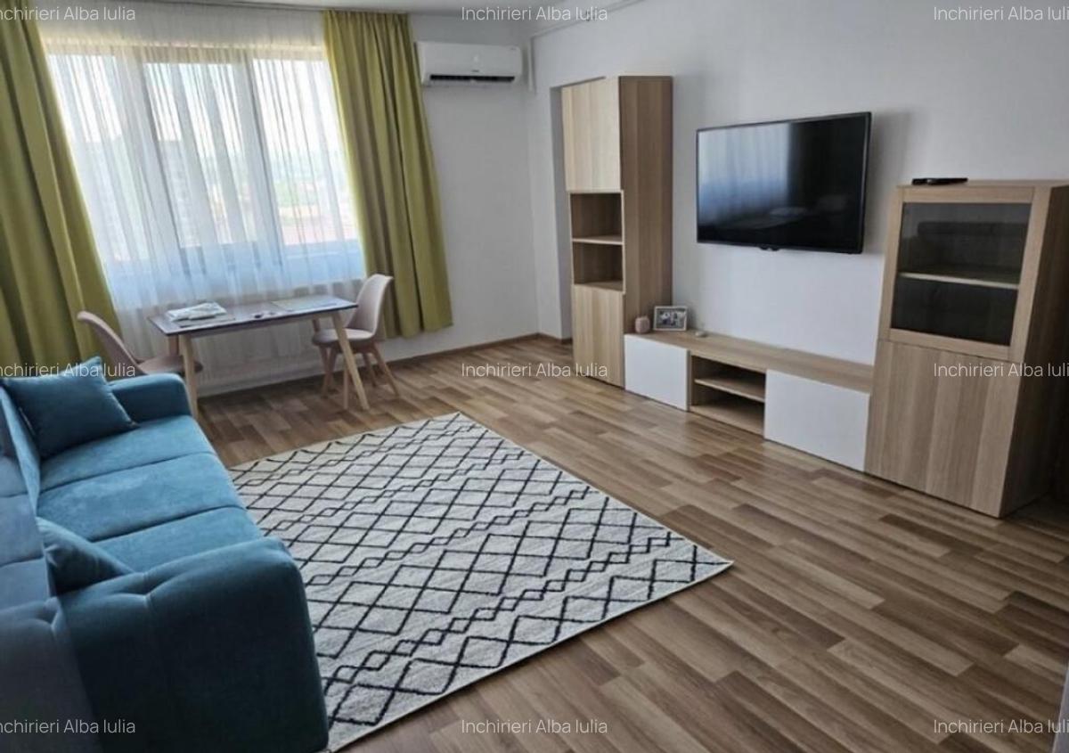 Apartament cu 2 camere, bloc nou, Centru - 1