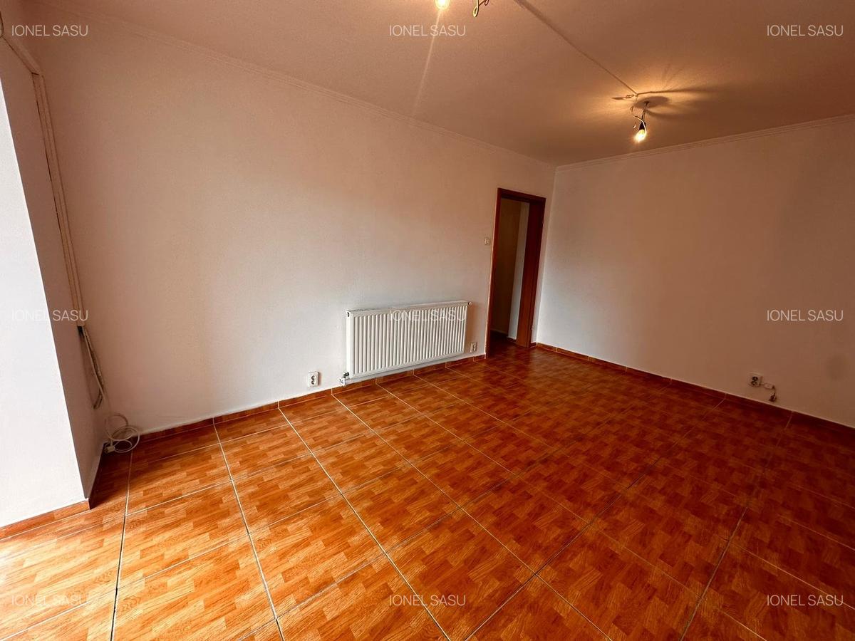 Inchiriez spatiu comercial zona Calea Bucuresti - 3