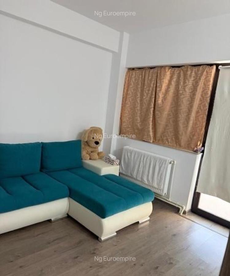 Apartament de vânzare cu 2 camere, zona KM 5-Veterani - 3
