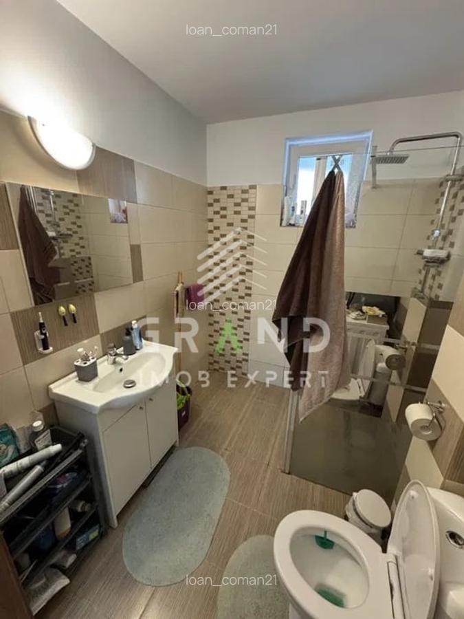 Apartament de vanzare semidecomandat cu 2 Camere, Balcon 12 mp & Parcare, BACIU - 7