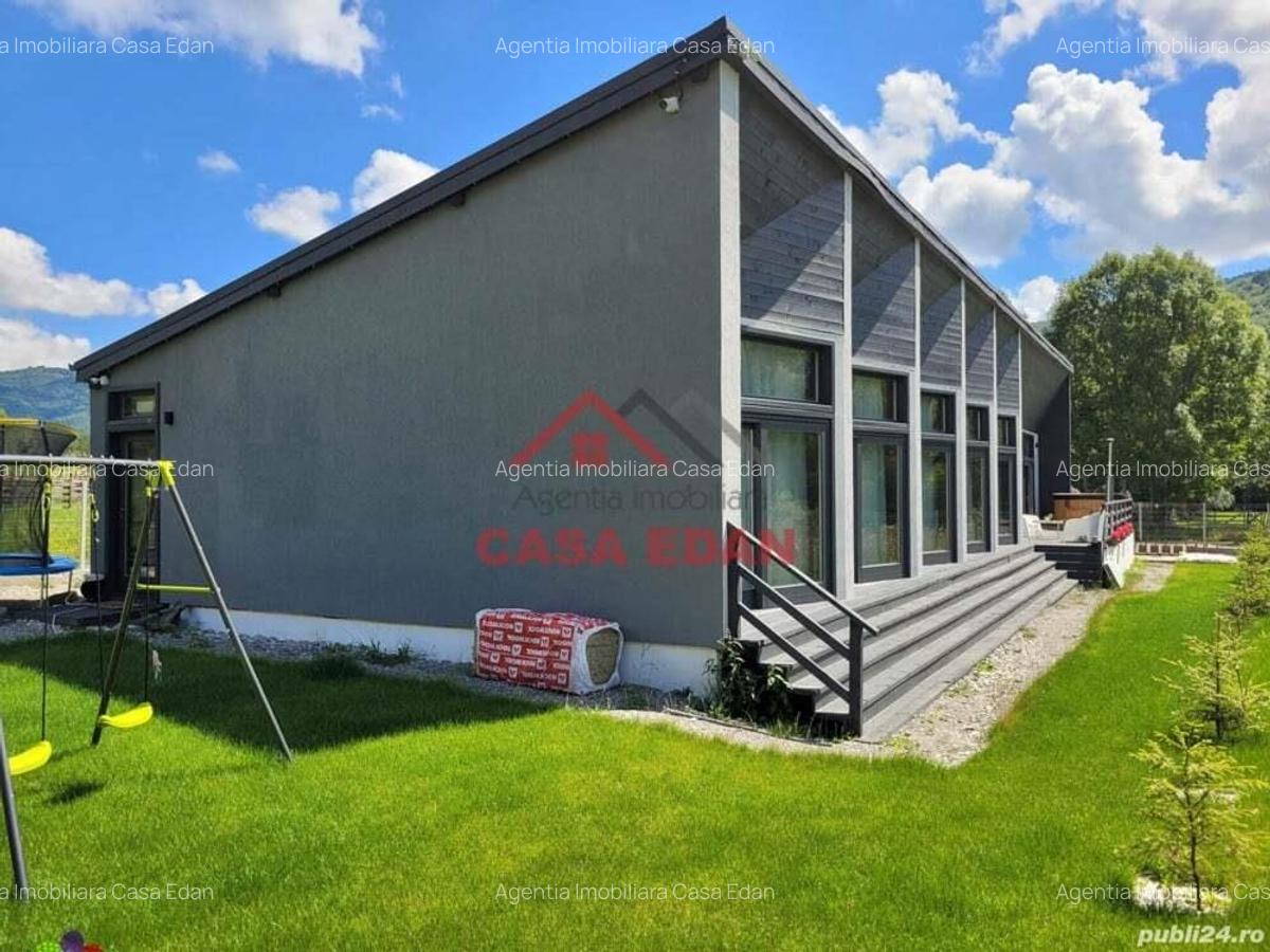 Casa (pensiune) noua an 2023 5 dormitoare teren 2020mp 380.000e - 1