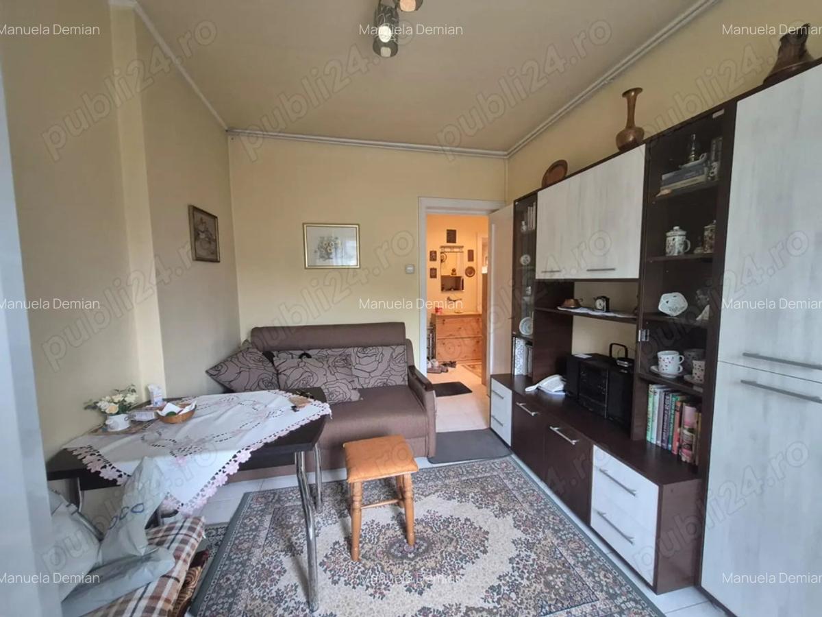 Apartament 2 camere, spatios, stare foarte buna - 4