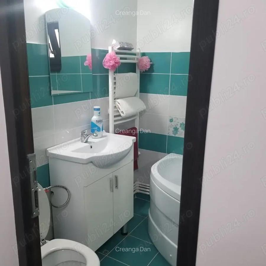 Ofer spre chirie ap 3 cam ultrcentral lux Roman ,350 euro - 5