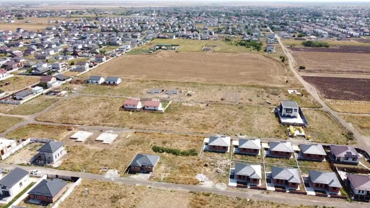 Teren Intravilan In Comuna Berceni | utilitati: curent | #UG4.1E - 6