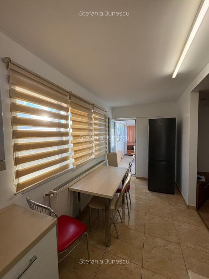 Apartament de inchiriat | 4 camere -100 mp | zona Strand - 7