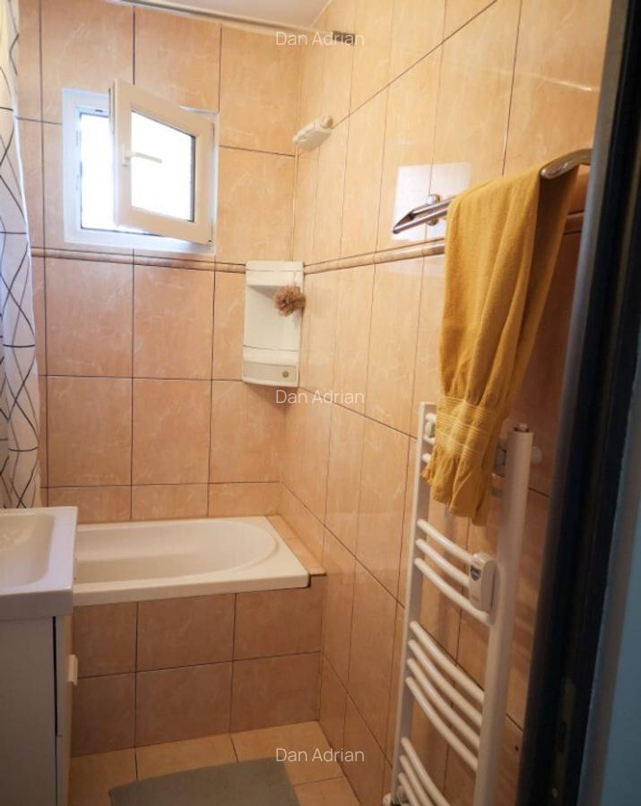 Apartament 2 Camere Renovat | Etaj 1 | Metrou Trapezului la 1 minut - 4