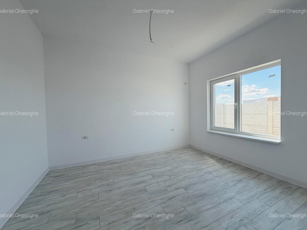 Casă Individuala | parter | 4 camere | 2 bai |  Comuna Berceni | Pret 130.000 E - 8