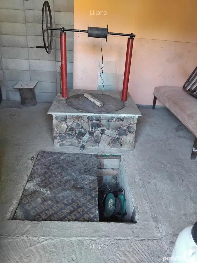 Vand casa cu anexa - 3