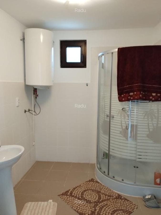Casă cu 7 camere în Cerașu - 18