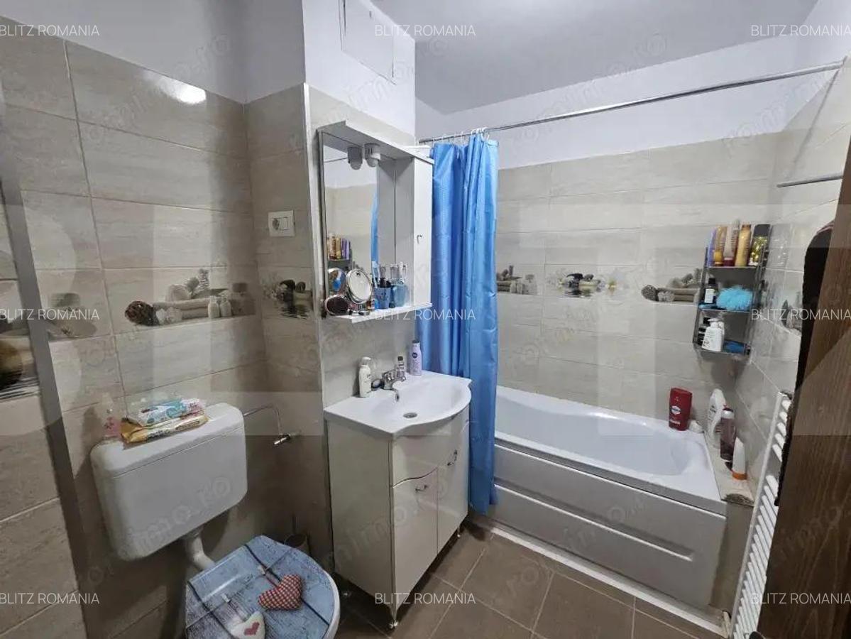 Apartament de vanzare, cu 4 camere, 77 mp, zona Soarelui - 16