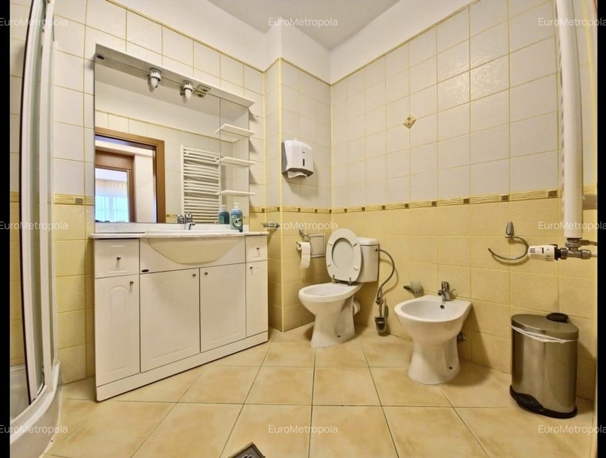 Apartament cu 6 camere decomandat în Herăstrău - 10