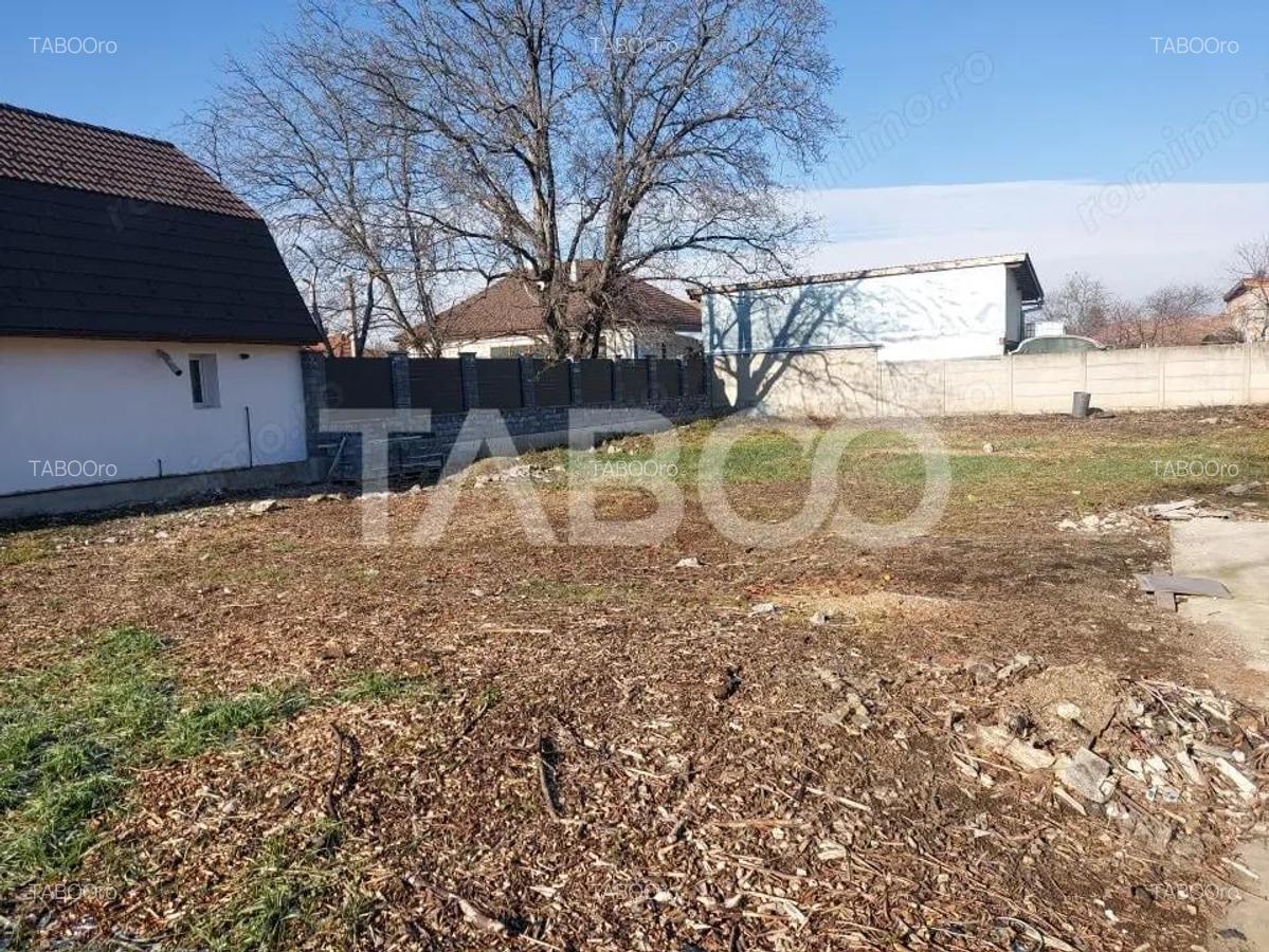 Teren intravilan de vanzare 714 mp in Sibiu cu front stradal 17 m - 2