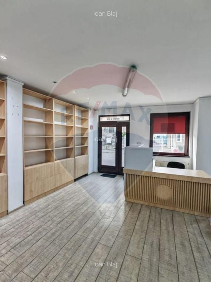 Apartament cu 4 camere de vanzare in zona Bartolomeu - 3