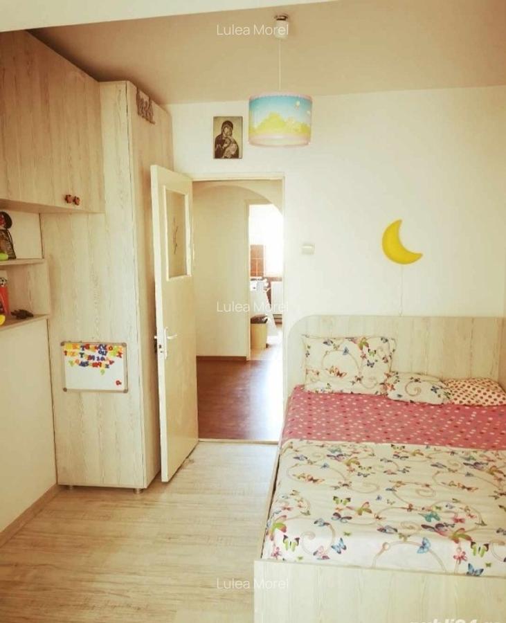 Apartament 3 camere de închiriat - 8