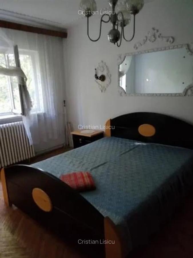 Apartament cu 3 camere spatios decomandat zona Sagului - 6