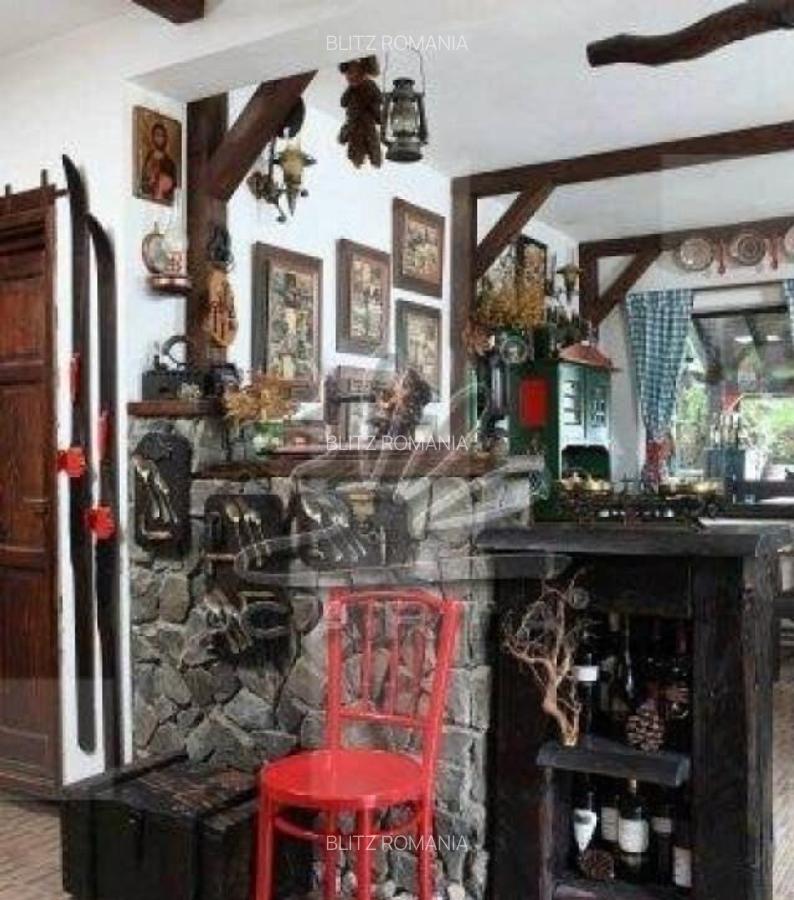 Casa de 6 camere, 320 mp, teren 700 mp, zona Bran - 22